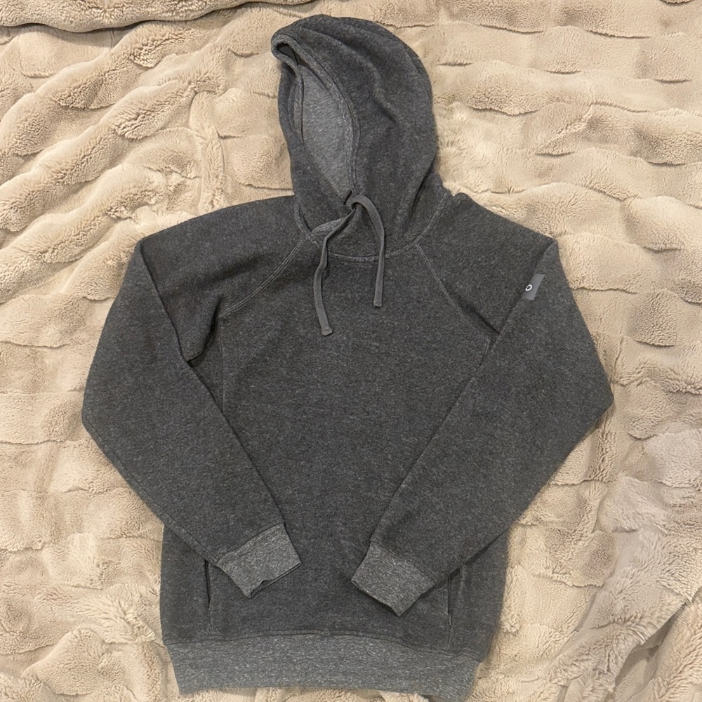 ALO Yoga Triblend Triumph Gray Fleece Hoodie